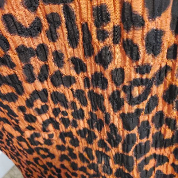 NWT Loft Top - Size MP - Picture 3 of 4